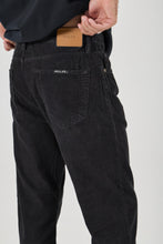 Load image into Gallery viewer, Relaxo Chop Jean - Rollas Black Cord