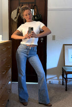 Load image into Gallery viewer, Midtown Boot Jean - Surrender