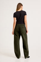 Load image into Gallery viewer, Arc Barrel Jean - Military