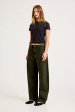 Load image into Gallery viewer, Arc Barrel Jean - Military