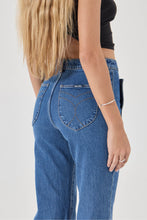 Load image into Gallery viewer, Eastcoast Flare Jean - Charlotte