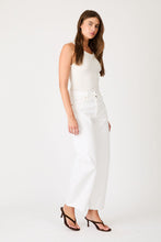 Load image into Gallery viewer, Gigi Barrel Jeans - Vintage White