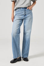 Load image into Gallery viewer, Stevie Relaxed Jean - Brad Blue