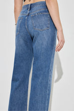 Load image into Gallery viewer, 90's Boyfriend Jean - Paris Texas
