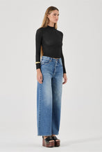 Load image into Gallery viewer, Daisy Lace High Neck Top