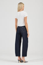 Load image into Gallery viewer, Gigi Barrel Jean - Super Rinse