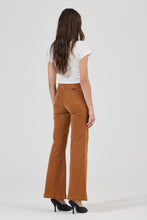 Load image into Gallery viewer, Eastcoast Flare Jean - Caramel Cord