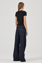 Load image into Gallery viewer, Daisy Lace Tee - Black
