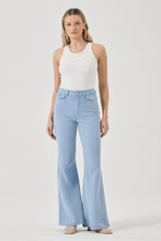 Load image into Gallery viewer, Eastcoast Flare Jean - Stella Blue Heaven