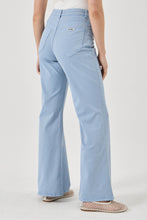 Load image into Gallery viewer, Eastcoast Flare Jean - Stella Blue Heaven