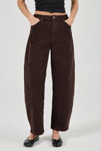 Load image into Gallery viewer, Gigi Barrel Corduroy Pants - Espresso