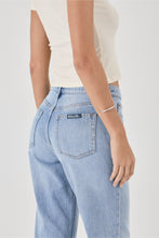 Load image into Gallery viewer, 90's Boyfriend Jean - Bowery Vintage