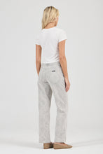 Load image into Gallery viewer, 90's Boyfriend Jean - Python