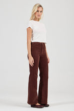 Load image into Gallery viewer, Eastcoast Flare Jean - Cognac Cord