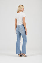 Load image into Gallery viewer, Midtown Boot Jean - Surrender