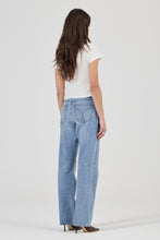 Load image into Gallery viewer, Meg Straight Jean - Surrender