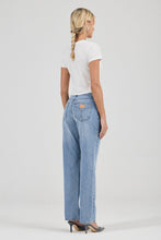 Load image into Gallery viewer, Classic Tee - Vintage White