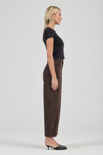 Load image into Gallery viewer, Gigi Barrel Jean - Chocolate
