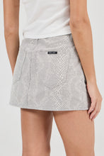 Load image into Gallery viewer, 90's Relaxed Mini Skirt - Python