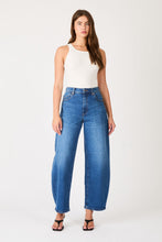 Load image into Gallery viewer, Gigi Barrel Jeans - Reign
