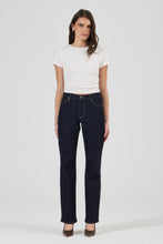 Load image into Gallery viewer, Meg Straight Jean - Super Rinse