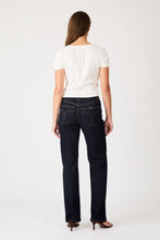 Load image into Gallery viewer, Meg Straight Jeans - Super Rinse