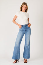 Load image into Gallery viewer, Eastcoast Flare Jeans - Rosebowl