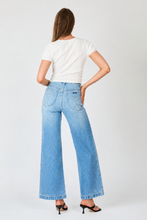 Load image into Gallery viewer, Sailor Wide Leg Cinch Jeans Long - Lennon Blue