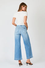 Load image into Gallery viewer, Sailor Wide Leg Cinch Jeans - Lennon Blue