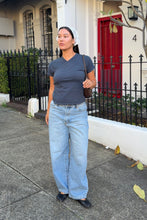 Load image into Gallery viewer, Gigi Barrel Jean - Surrender
