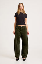 Load image into Gallery viewer, Arc Barrel Jean - Military
