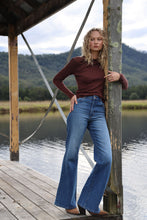 Load image into Gallery viewer, Eastcoast Flare Jean - Silverlake
