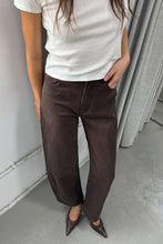 Load image into Gallery viewer, Gigi Barrel Jean - Chocolate
