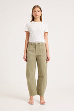 Load image into Gallery viewer, Gigi Barrel Trade Jeans - Drill Summer Olive
