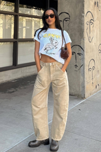 Load image into Gallery viewer, Arc Barrel Trade Jean - Sand
