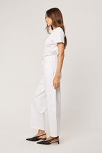 Load image into Gallery viewer, Gigi Barrel - Vintage White
