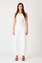 Load image into Gallery viewer, Gigi Barrel Jeans - Vintage White
