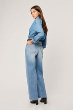 Load image into Gallery viewer, Original Denim Shirt - Brad Blue
