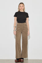 Load image into Gallery viewer, Relaxed Sailor - Nutmeg Cord
