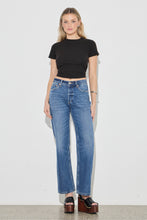 Load image into Gallery viewer, 90's Boyfriend Jean - Paris Texas
