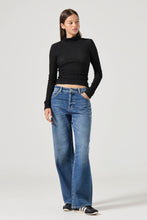 Load image into Gallery viewer, Highneck Daisy Top
