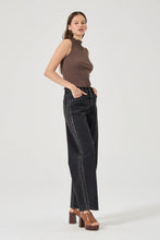 Load image into Gallery viewer, Gigi Barrel - Black Sand Eyelet
