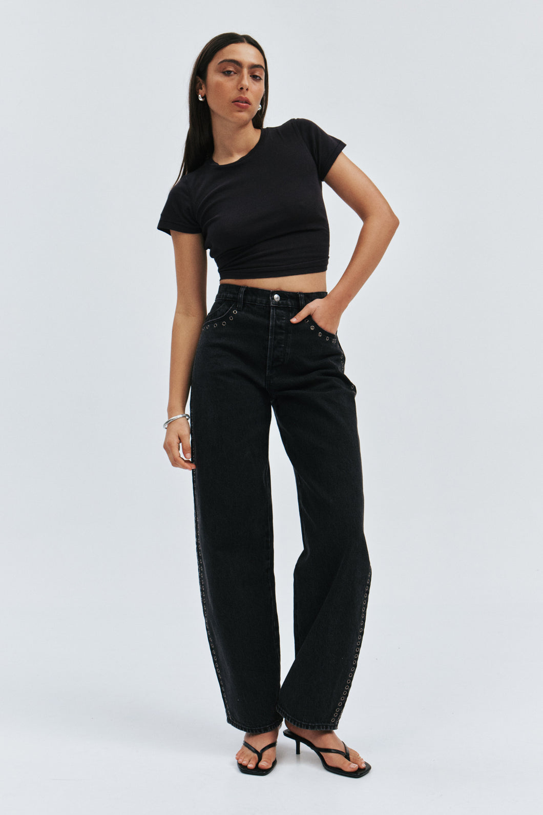 Gigi Barrel - Black Sand Eyelet