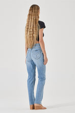 Load image into Gallery viewer, Loulou Straight Jean Long - Lennon Blue
