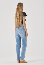 Load image into Gallery viewer, Loulou Straight Jeans Long - Lennon Blue
