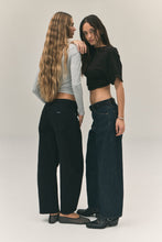 Load image into Gallery viewer, Gigi Barrel Jean - Super Rinse
