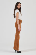 Load image into Gallery viewer, Eastcoast Flare Jean - Caramel Cord
