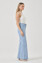 Load image into Gallery viewer, Eastcoast Flare Jean - Stella Blue Heaven

