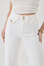 Load image into Gallery viewer, Eastcoast Flare Jean - Celeste White Gold
