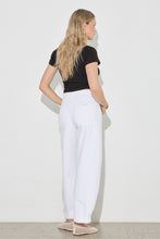 Load image into Gallery viewer, Arc Barrel Jean - White Gold
